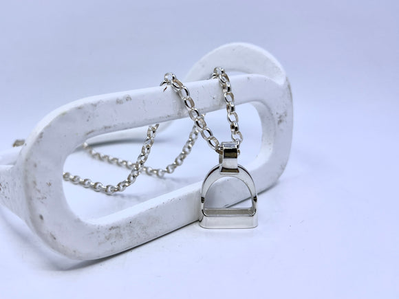 Stirrup Pendant and Chain Sets
