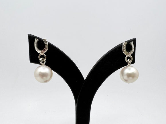 Horseshoe with White Round Pearl Drop Earrings | 10mm | Chele Clarkin Jewellery