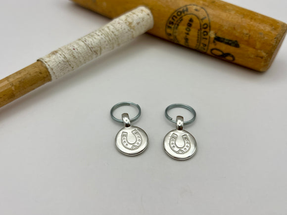 Horseshoe Disc Zip Charm