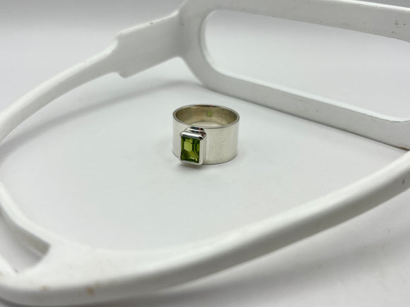 Wide Band Peridot Ring | Sterling Silver