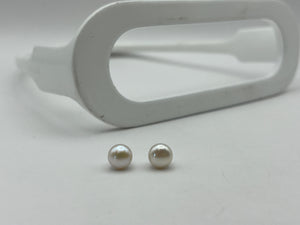 Freshwater Button Pearl Earrings | Medium 8mm