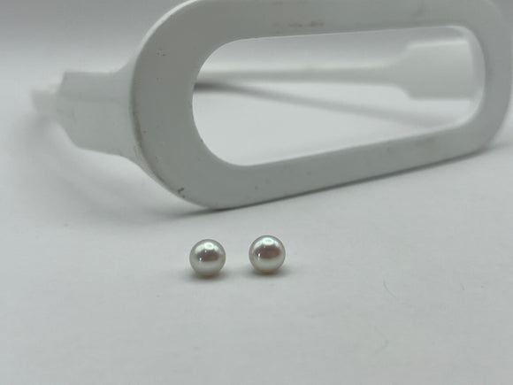 Freshwater Button Pearl Earrings | Small 7mm