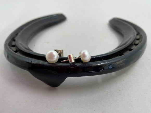 Freshwater Button Pearl Earrings | Small 8.5mm from Chele Clarkin Jewellery
