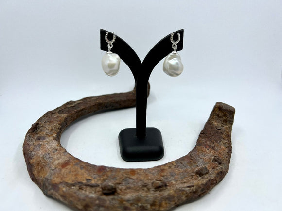 Horseshoe with Baroque Pearl Drop Earrings | Lynaire Kibblewhite from Chele Clarkin Jewellery
